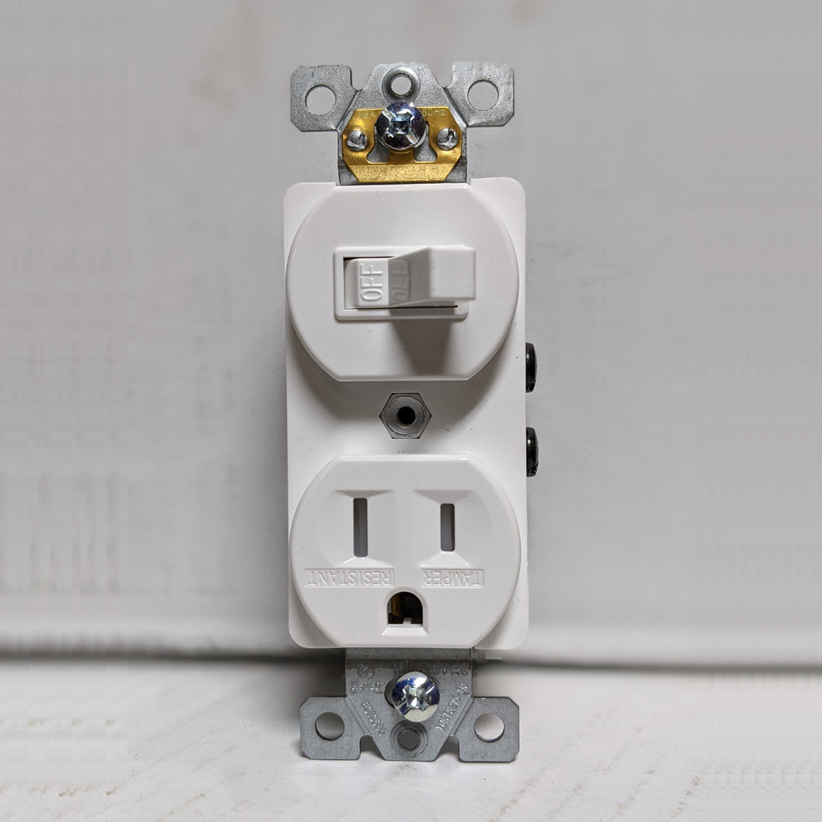 Toggle Switch & 15A Tamper Resistant Outlet Combination Wiring Device